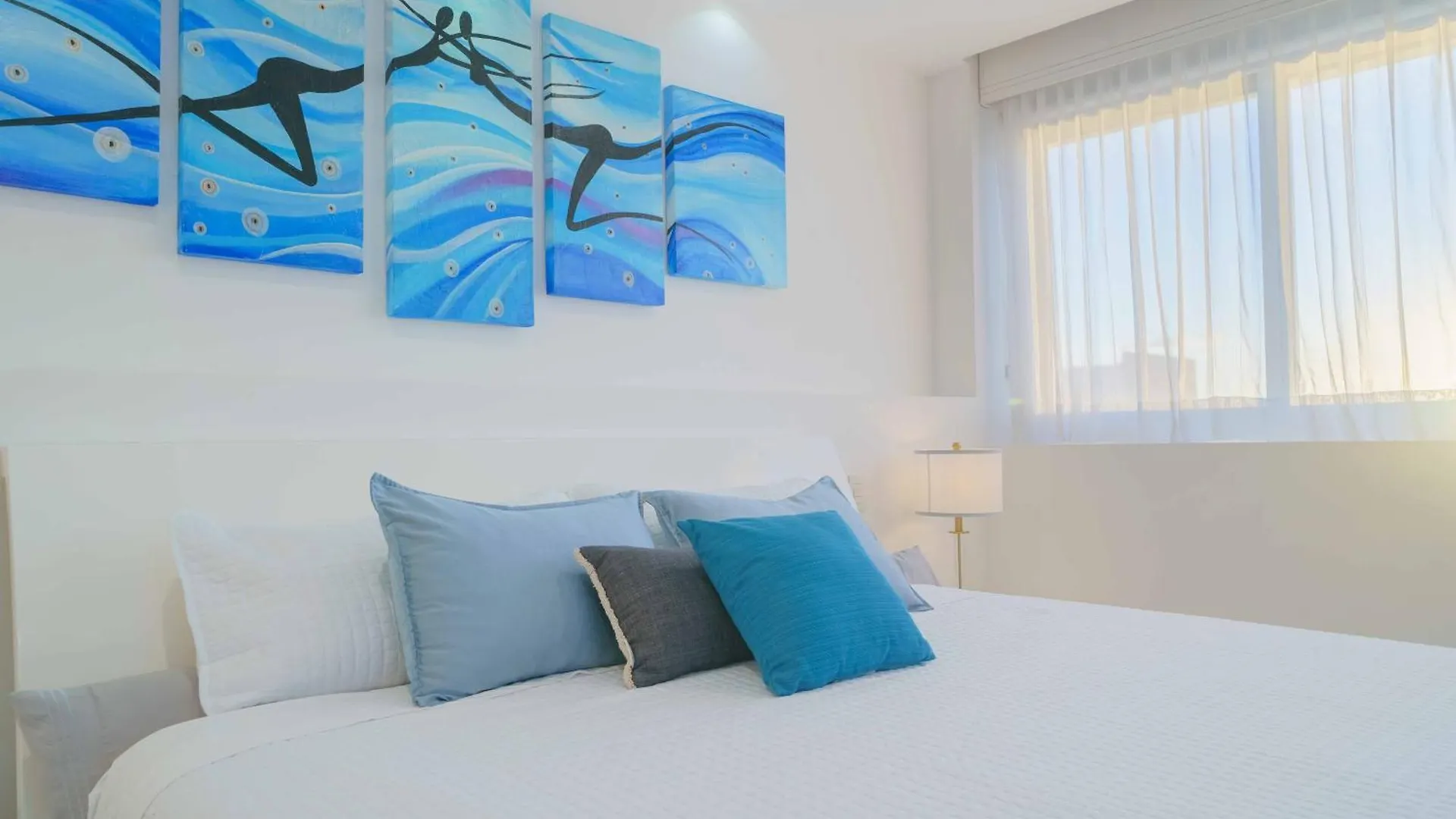 Luxury 4 Bedroom Penthouse With Private Jacuzzi Steps From Hotel Zone Cancun Apartment