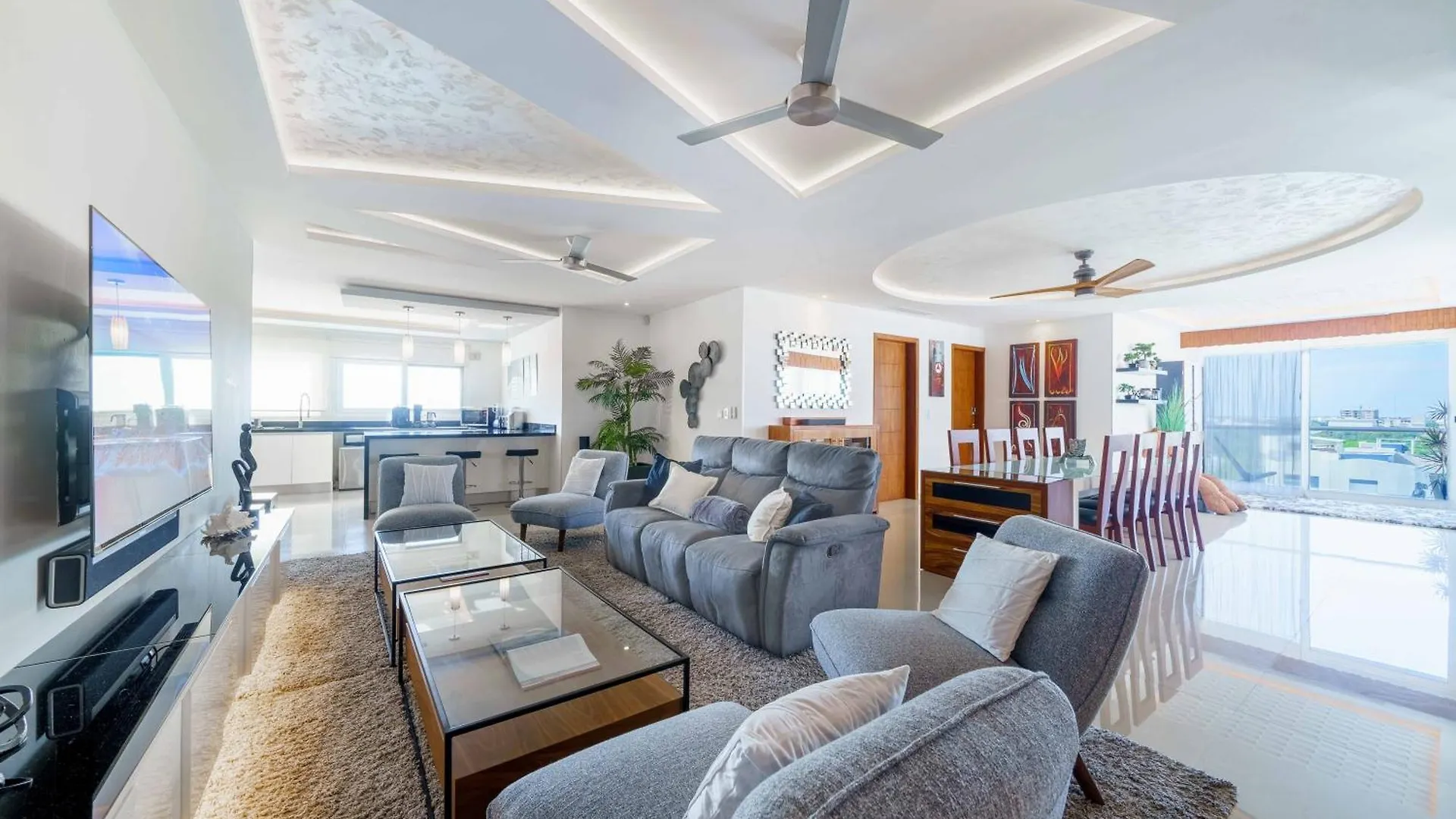 Luxury 4 Bedroom Penthouse With Private Jacuzzi Steps From Hotel Zone Cancun Apartment