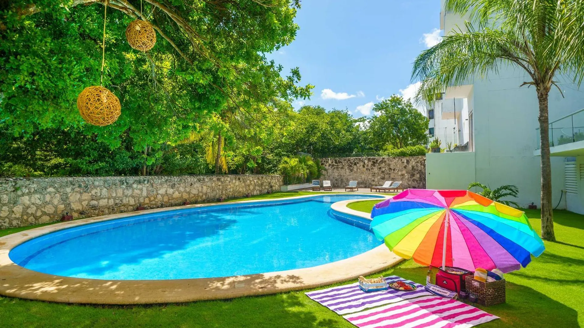 Luxury 4 Bedroom Penthouse With Private Jacuzzi Steps From Hotel Zone Cancun Apartment